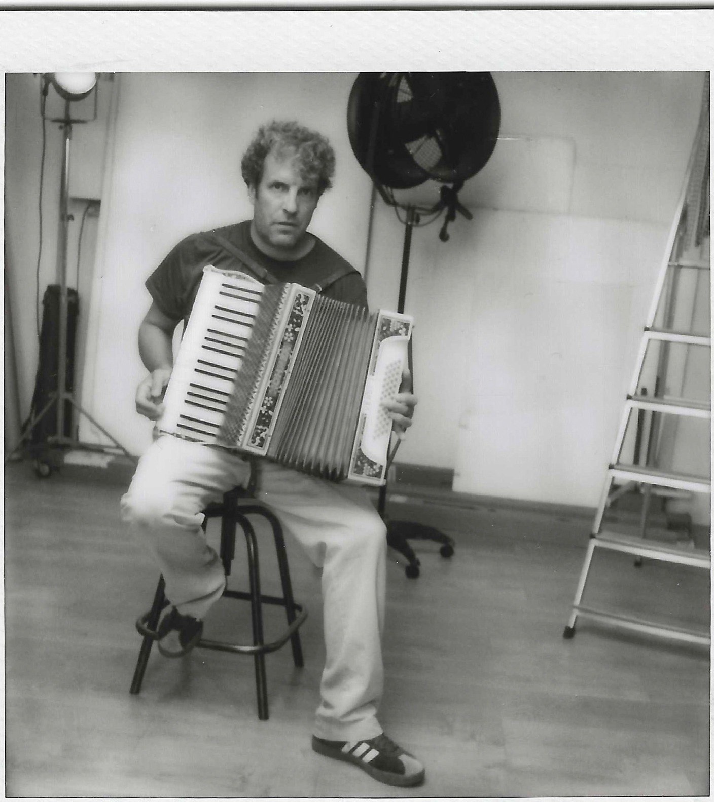 Scopy à l'accordéon, portrait argentique